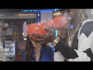 free 2 chainz курит золотой косяк дорогущая хренотень shao hd