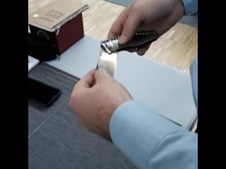 free а мне больше понравился тот что на столе лежит hd
