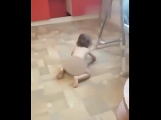 free жительница татарстана избила молодые дочь и снимала процесс на видео hd