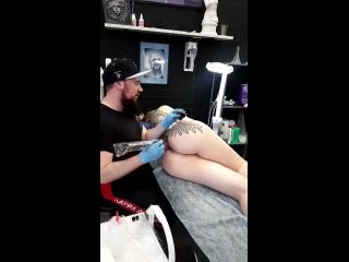 free девушка никак не может закончить ей больно но она хочет тату hd