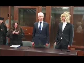 free сергея зверева оштрафовали на 15 тыс рублей за пикет на красной площади против строительст hd