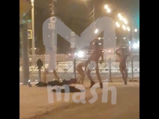 free голые жители сахалина занялись гимнастикой на улице возле тц hd