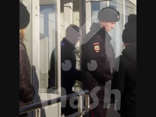 free в кургане полицейские спрятались в медпункте детдома от пьяных молодые hd