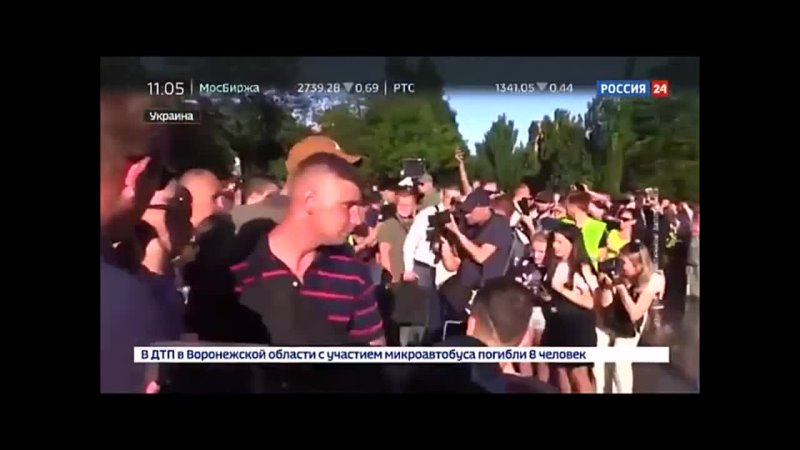 free сколько оптимизма и веселости было в начале срока зеленский искупался в фонтане вместе с охраной и жителями мариуполя hd