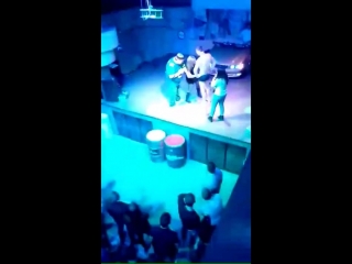 free в одном из блядюжников клуб район прям на сцене была сочная пососака в исполнении обожранной в дерьмоспидозной hd