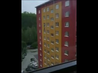free в горно алтайске женщина удерживала мужчину собиравшегося спрыгнуть из окна восьмого этажа до приезда мчс hd