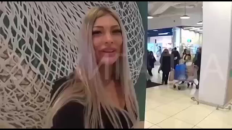 free отдалась в торговом центре первому встречному в россии блогерша решила хайпануть и придумала вес hd