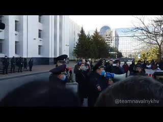 free полиция говорит в мегафон предупреждения и получает полиции позор hd