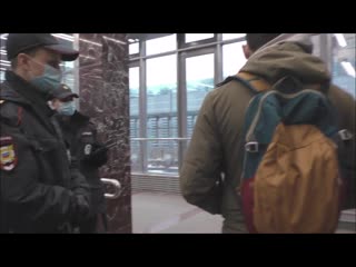 free мент боится простых людей но докапывается до масок контролёрша тиктокерша разоблачила стримеров hd