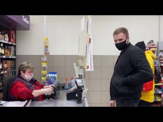 free сотрудник кидается на оператора применение силы видеозапрет и ложь испортил товар магнит ч 1 hd