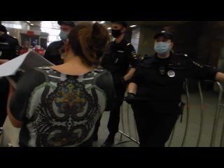 free разогнали плюгавых контролёров полиция чешет что может передавать данные контролёрам hd