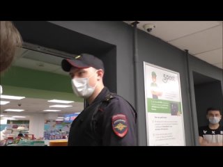 free менты заставили надеть маски и не хотят слушать правозащитный бред хотели скрутить в отдел девушек hd