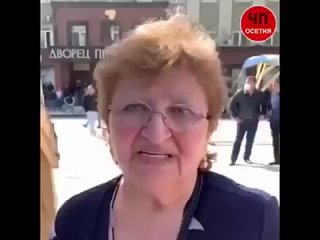 free у кого то вместе с возрастом приходит мудрость а по маске на лице можно понять к кому наведался маразм и даже без hd