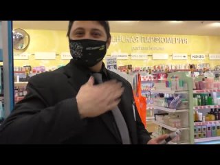 free продавцы магазина носят футболки с qr кодами на спине что это означает интервью с сотрудниками hd