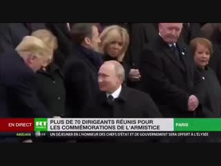 free всё внимание на трампа после прикосновения к нему ботоксного карлика донни даже отряхнул пальто hd