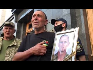 free батько загиблого під зайцевим ярослава журавля який помер через неможливість евакуації hd