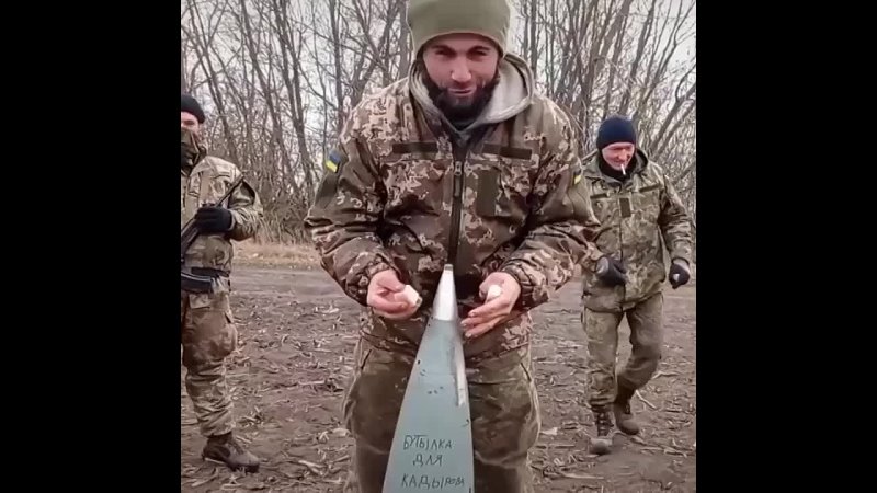 free очень смелый всушник намазал молодые кремом снаряд специально для рамзана кадырова hd