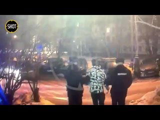 free пьяный бойфренд которому в пять утра захотелось секса поджёг дверь возлюбленной hd