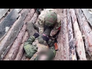 free военные специалисты медицинской службы группирои войск центр выполняют боевые задачи на передовой hd