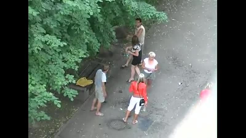 free разгорячённая битва нескольких самок за племенного самца средь бело дня hd
