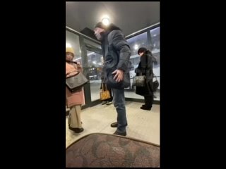 free в янао пьяный зожник напал на девушек в теплой останое за то что они дымили электронкой нетрезвый мужчина ждал hd