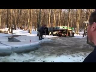 free видимо алкоголь и лопата всё что для разрушения бассейна надо hd
