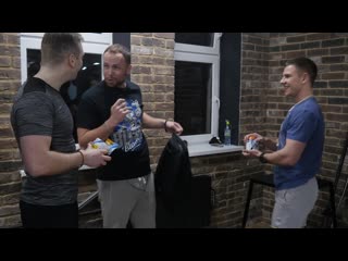 free какой то парень прокачивает за спортпит 1 ая серия bigsnt cпортивное питание big hd