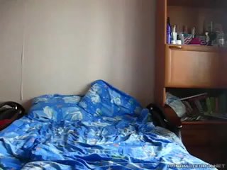free худая и рыжая русская милфа дает в анал в любительском порно на кровати hd