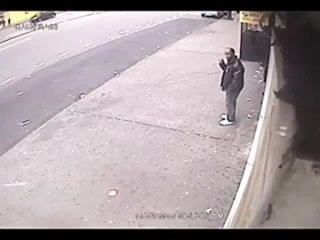 free особое мнение в нью йорке по видео ищут пассажира метро столкнувшего под поезд мужчину на глазах у его жены hd