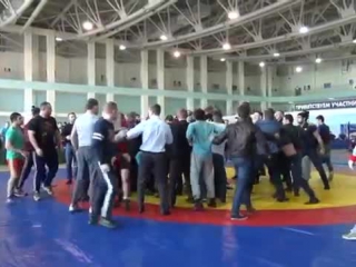 free особое мнение соревнования по вольной борьбе во владивостоке закончились массовой дракой hd