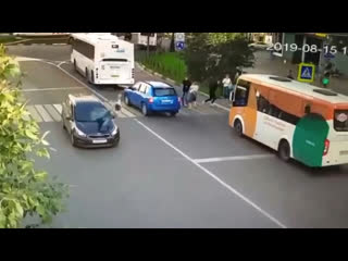 free помни о правилах дорожного движения когда перебегаешь по зебре hd