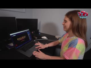 free девушке надоело играть и она решила развлечься с членом любимого hd