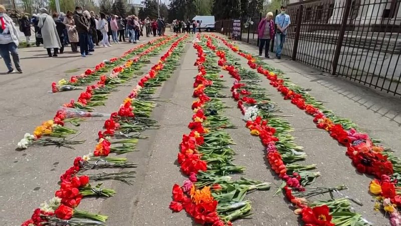 free дом профсоюзов в одессе утопили в цветах в память о погибших 2 мая hd