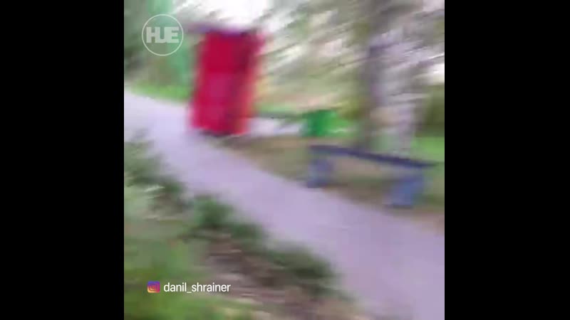 free в красноярске двое парней потроллили кассира в парке hd