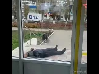 free в ельце не стали помогать пациенту лежащему на пороге больницы hd