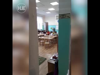 free так маленькие мерзавцы все полотенца взяли на подоконнике hd
