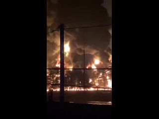 free брянск нефтебаза ночью причина пожара непотушенный окурок как и на крейсере москва hd