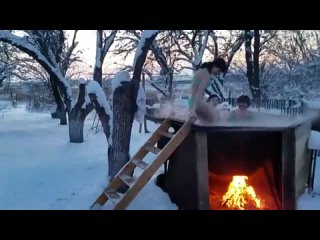 free купание в банном чане зимой самая лучшая баня hd
