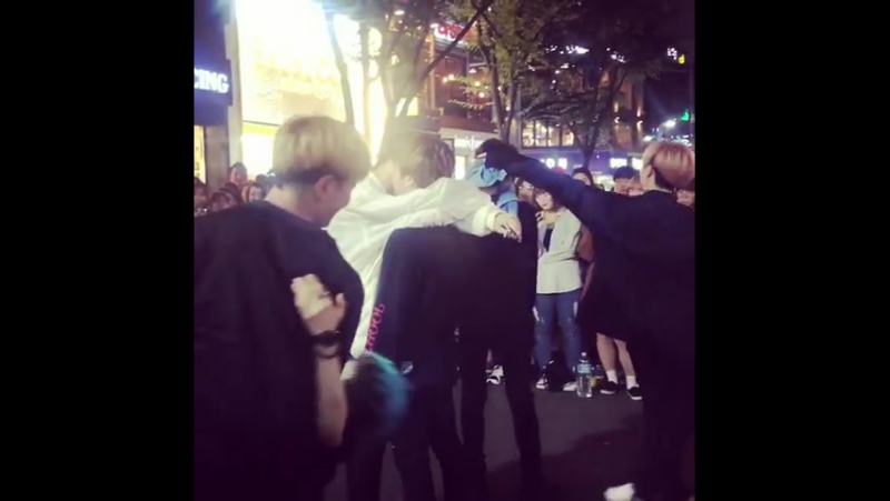 free 정안유 0407 в instagram maxxam 맥스 김민석 최은철 maxxam김민석 troublemaker φ 홍대 홍대버스킹 버스킹 버스킹공연 홍대걷고싶은거리 공연 춤 댄스 弘 hd