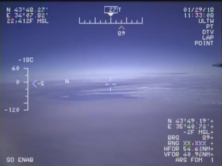 free появилось видео перехвата американского самолета разведчика у границ россии hd