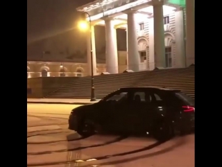 free дрифт шоу на audi у биржи в питере устроил 20 летний мажор из красноярского края теперь придется заплатить 5 тысяч hd