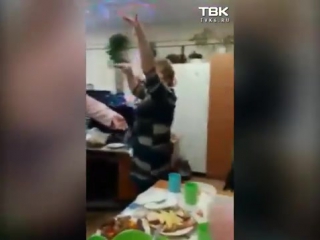 free застолье врачей бсмп в рабочее время красноярске сотрудники бсмп справляли новогодний корпоратив во время работы hd