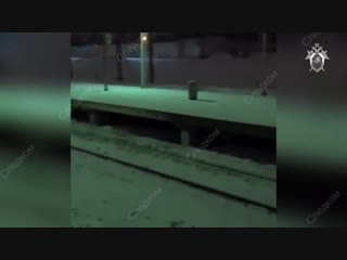 free трое мужчин попали под поезд 23 февраля в столичном регионе hd