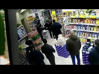 free житель села шелопугино забайкальского края взял в заложницу кассиршу в супермаркете читы hd