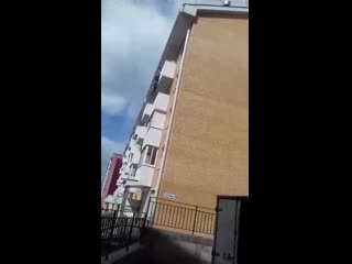 free в улан удэ в 112 микрорайоне сегодня 19 апреля мужчина сорвался с балкона пятого этажа hd