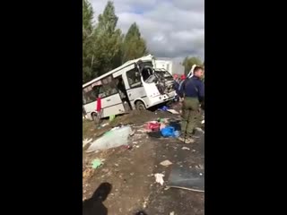 free девять человек погибли в дтп с автобусом в ярославской области еще 21 человек пострадал hd