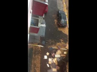 free одни из жителей дома в гор раменское московской области решили избавиться от старой мебели hd