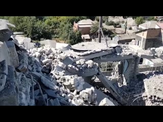 free видео из неподконтрольного украине красного луча где сообщили об ударе из himars по местной гостинице hd