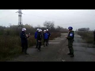 free отвод сил в золотом начался стороны запустили зелёные ракеты означающее начало процесса разведения сил hd