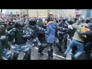 free это был мирный протест говорили они россия подавляет право на мирные собрания hd